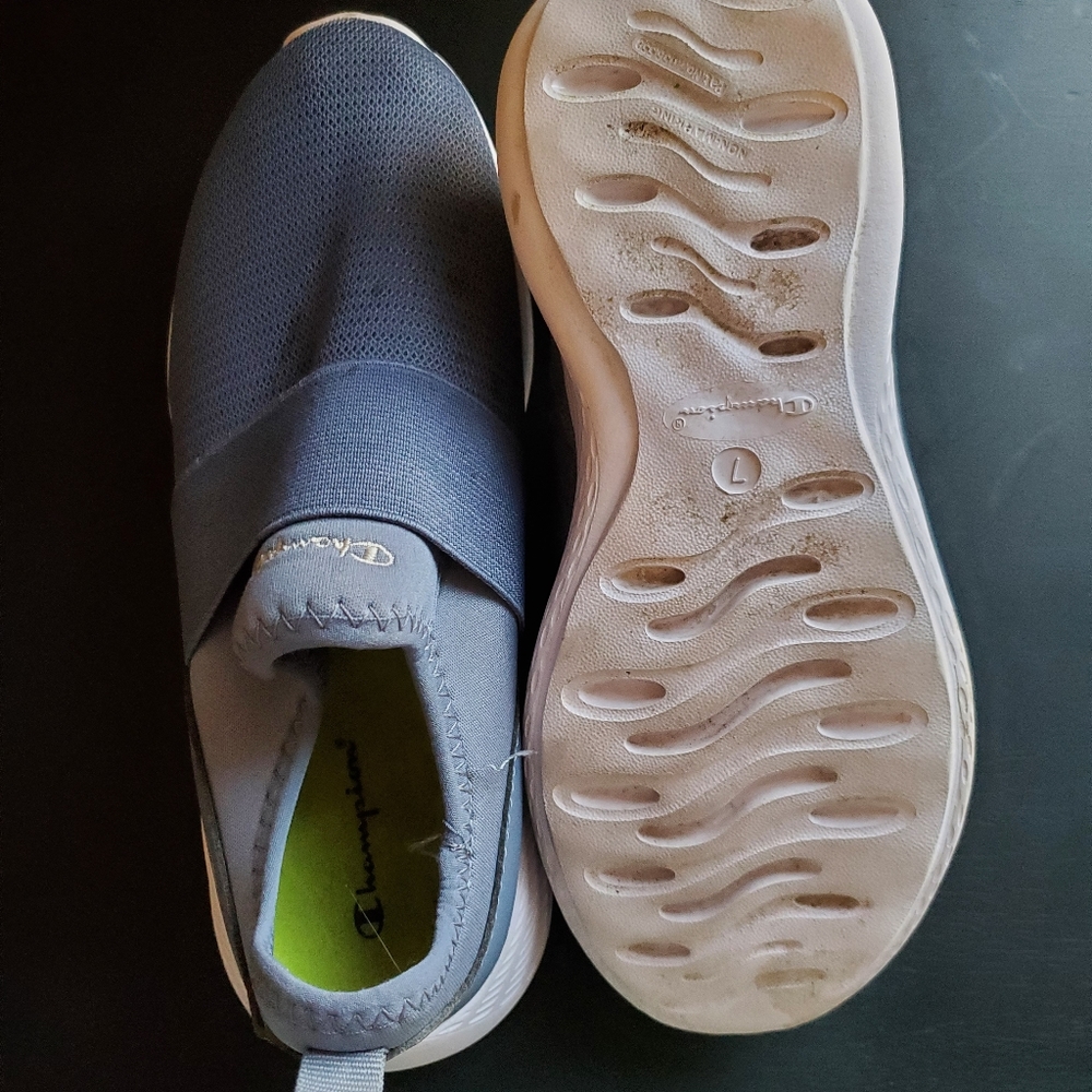 Sneakers - Picture 4 of 4
